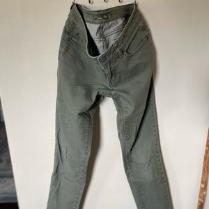 Prana Kara Jean 2/26, Olive